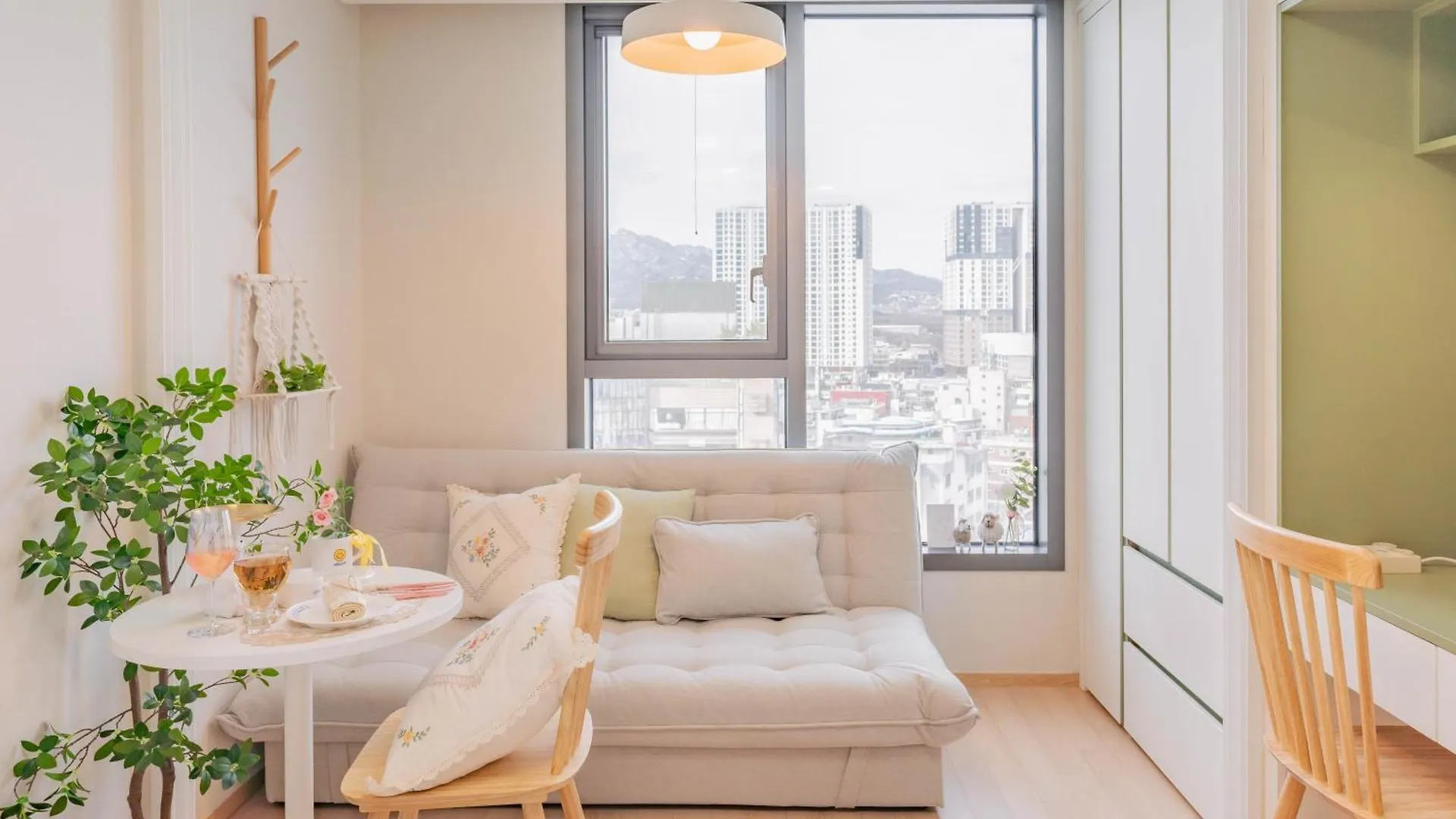 Centralviewsuite Residence, Myeong-Dong Seoul 0*,  South Korea