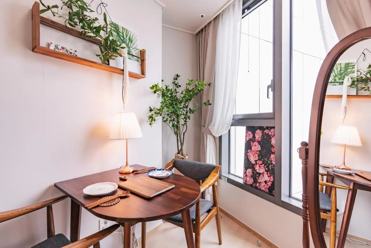 Centralviewsuite Residence, Myeong-Dong Seoul Apartment