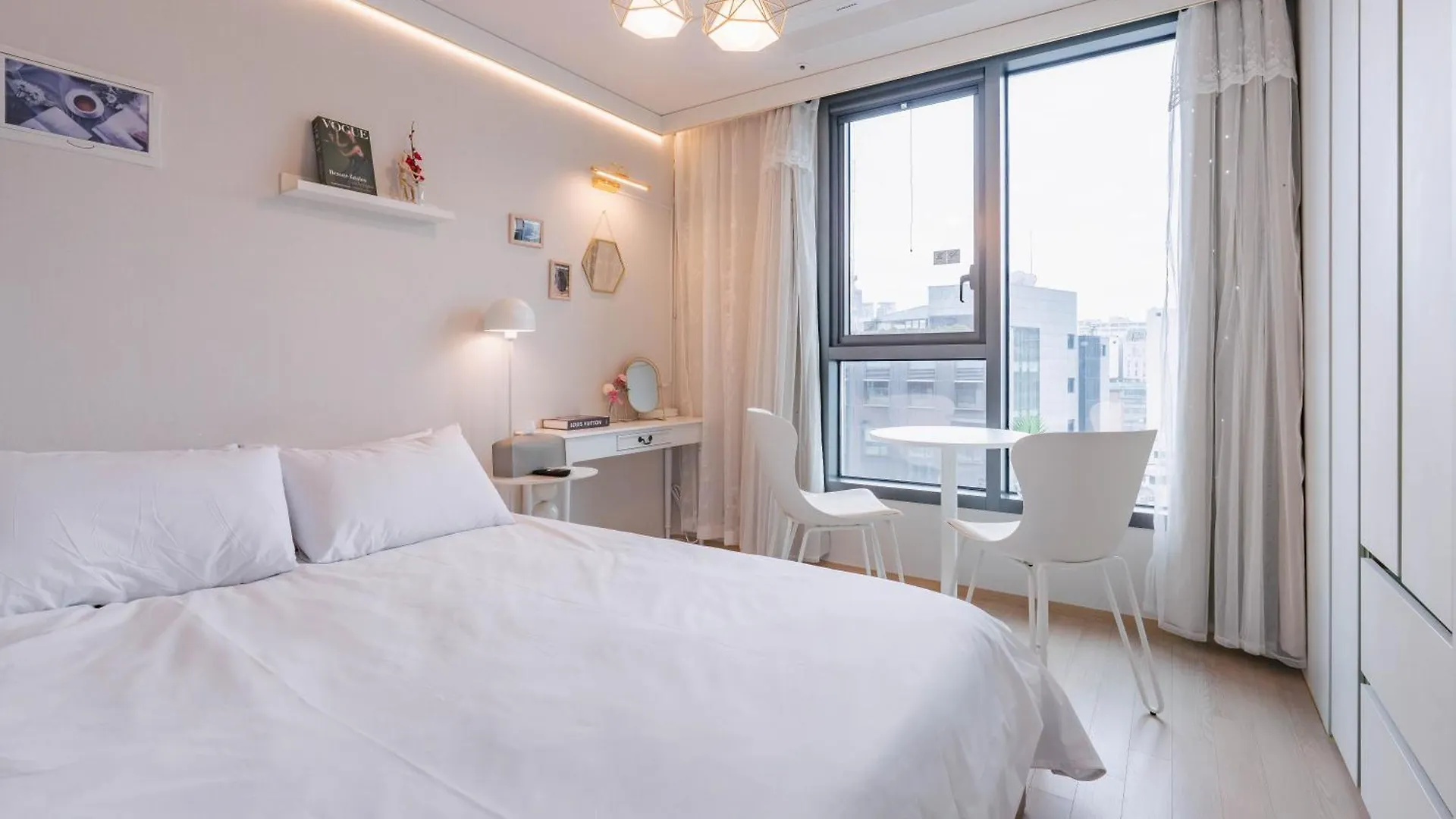 Centralviewsuite Residence, Myeong-Dong Seoul Apartment